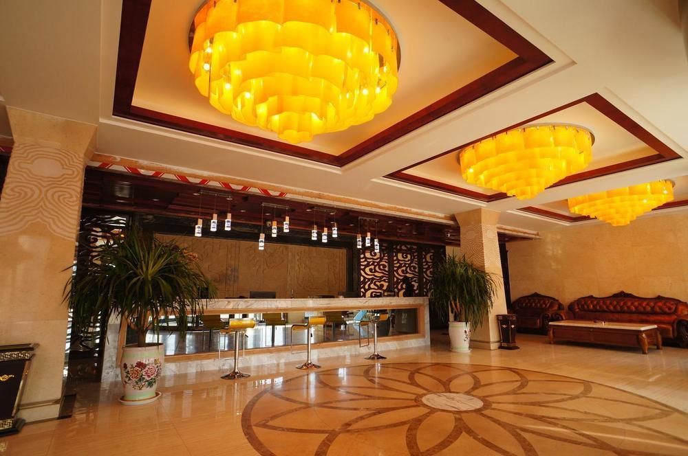 Sunshine Holiday Hotel Liaocheng Bagian luar foto