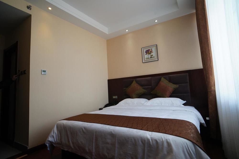 Sunshine Holiday Hotel Liaocheng Bagian luar foto