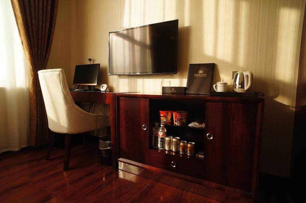 Sunshine Holiday Hotel Liaocheng Bagian luar foto